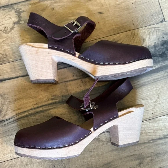 Stylish Lotta from Stockholm Leather Clogs - Picture 3 of 5